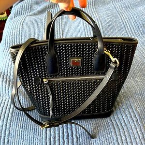 Dooney & Bourke top zip black satchel/crossbody